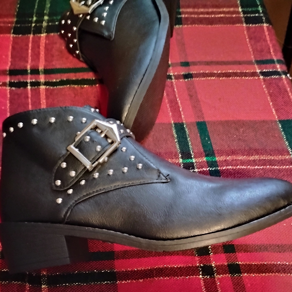 Women's Black Studded Ankle Boots US Size 12 - Picture 4 of 8